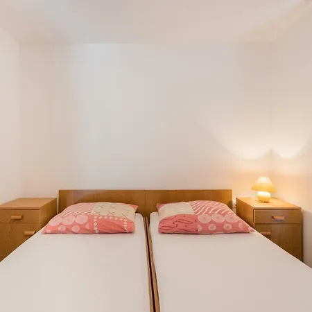 Petrić Apartament Seget Vranjica
