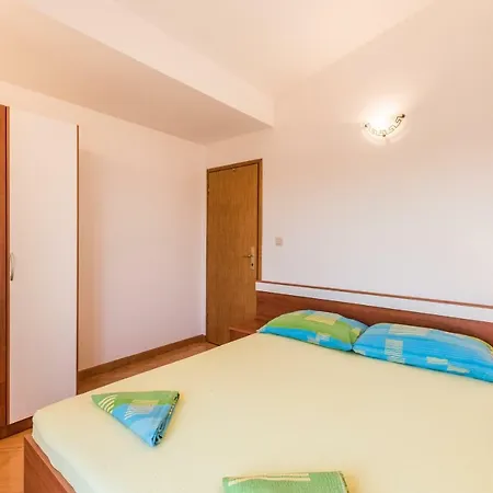 Petrić Apartament Seget Vranjica